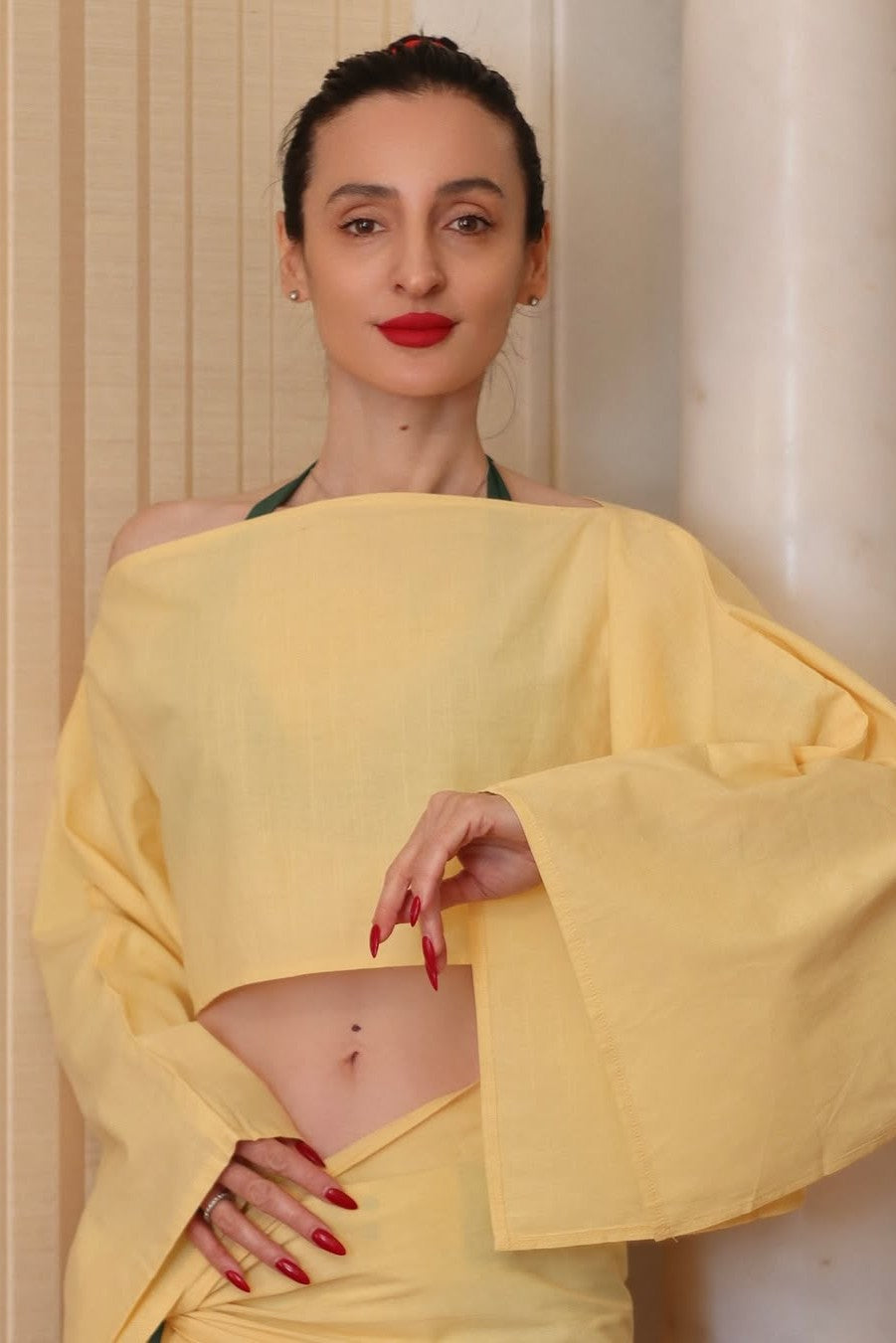 Maelisca – Ensemble asymétrique à épaules dénudées et fente haute