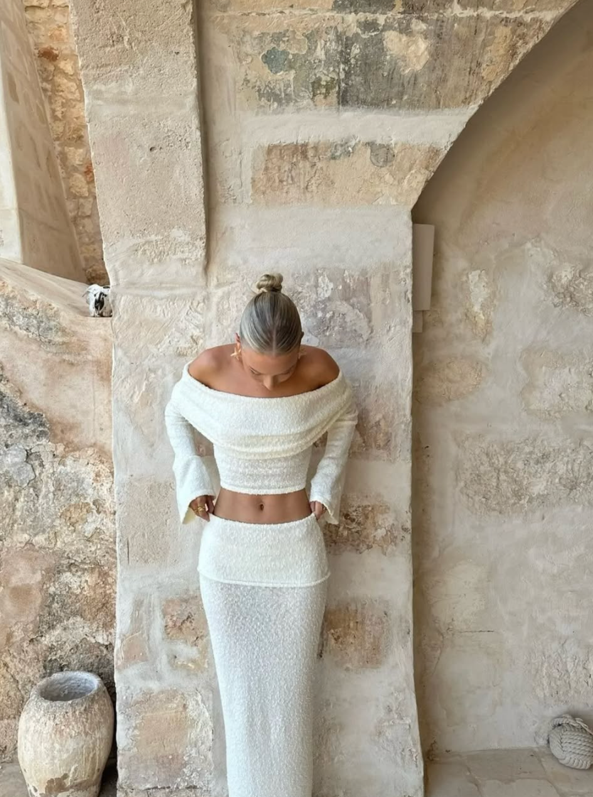 Juline - Ensemble coordonné bouclé avec détail Bardot