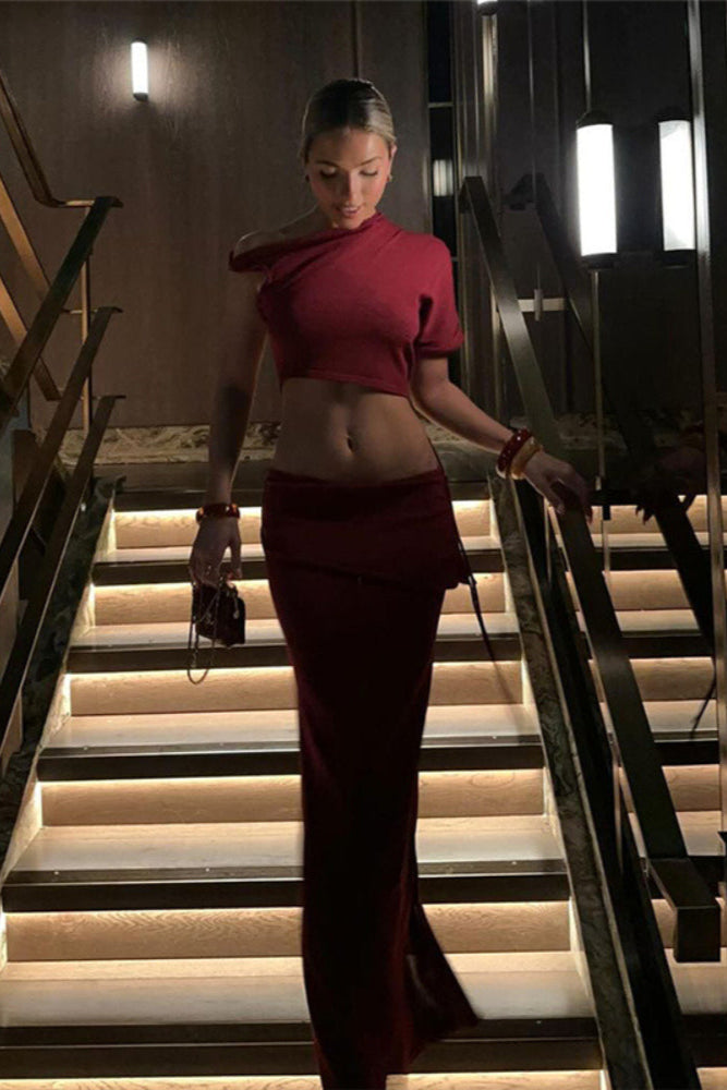 Orélya – Ensemble deux pièces asymétrique à coupe moulante