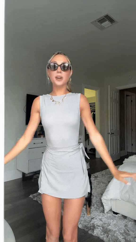 Norelle – Mini-robe sans manches avec short intégré