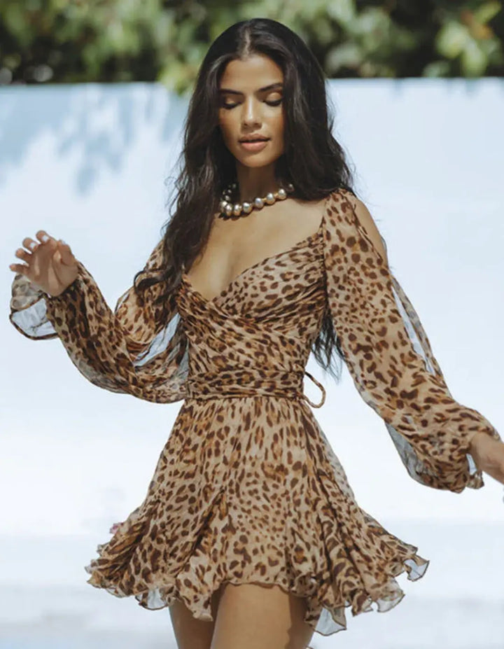 Elvaya – Chic Mini-jurk met Tijdloze Flair