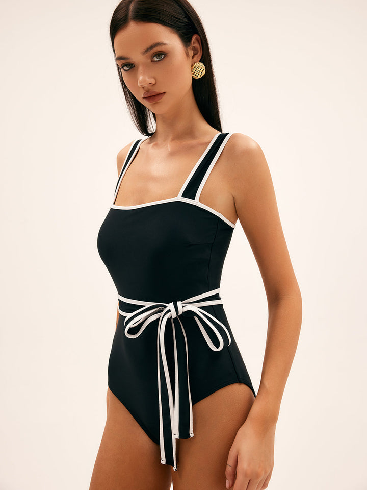 Milou – Badpak met elegante shaping