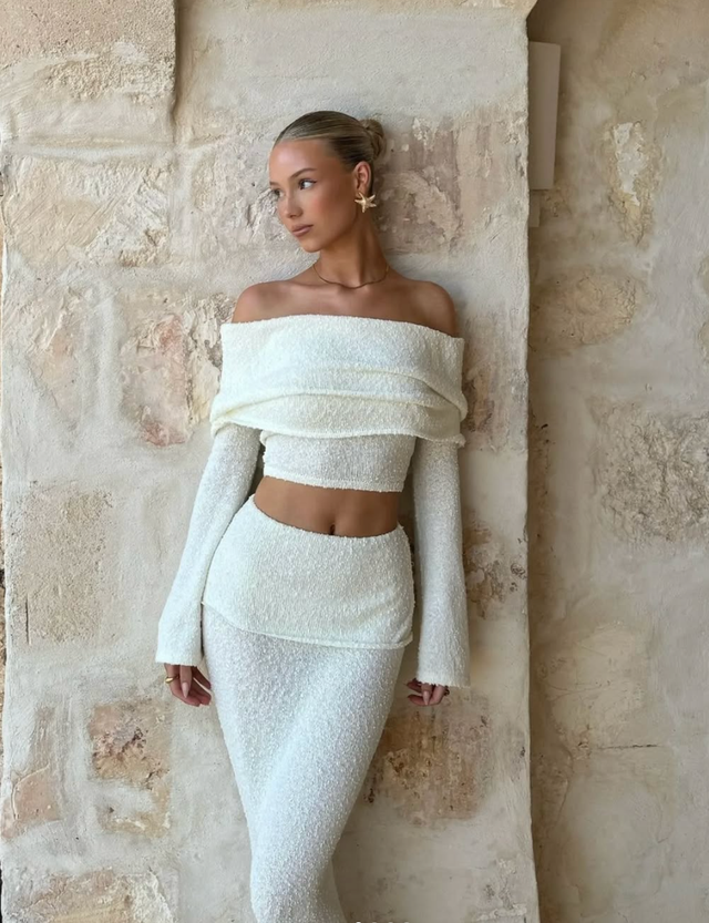 Juline - Bouclé co-ord set met bardotdetail