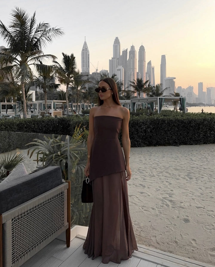 Élira – Robe longue asymétrique à bretelles