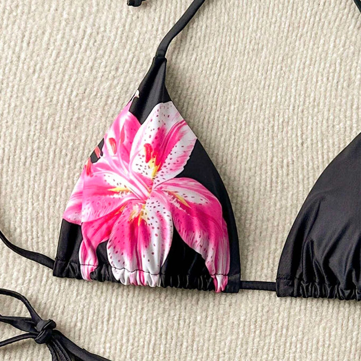 Lilou – Triangle bikini with floral detail