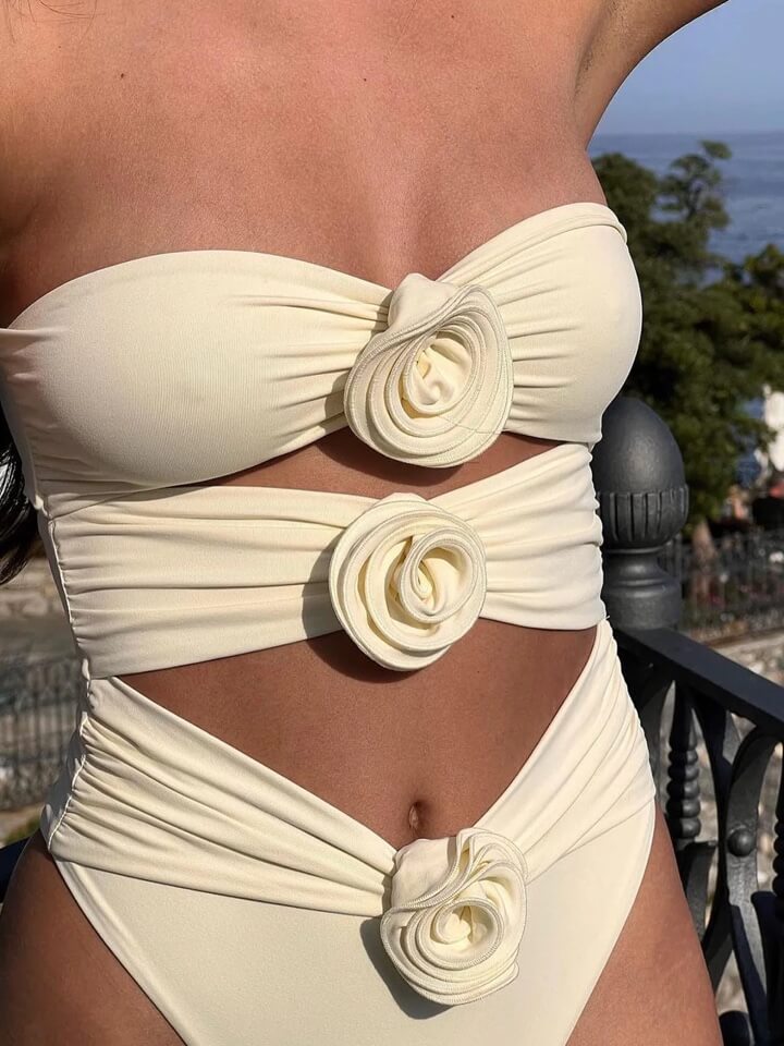 Maëlle – Badpak met bloemenaccenten