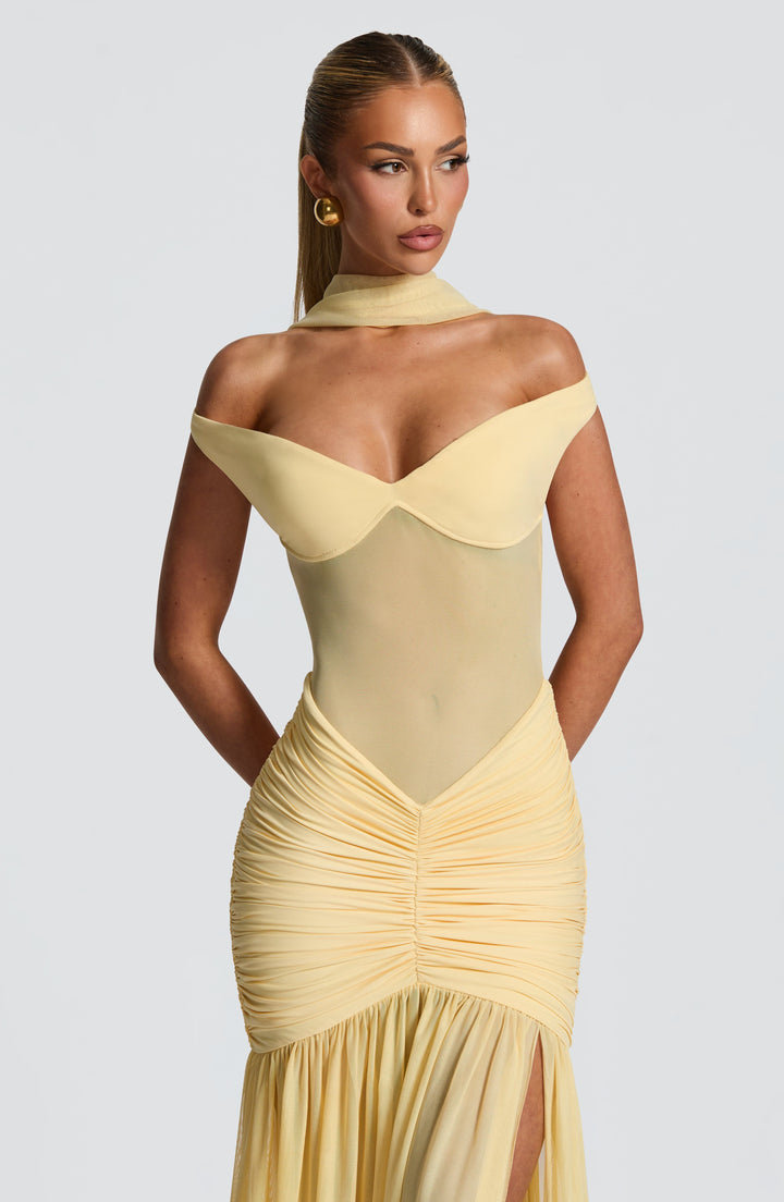 Sylarine – Bardotjurk met sheer details en split