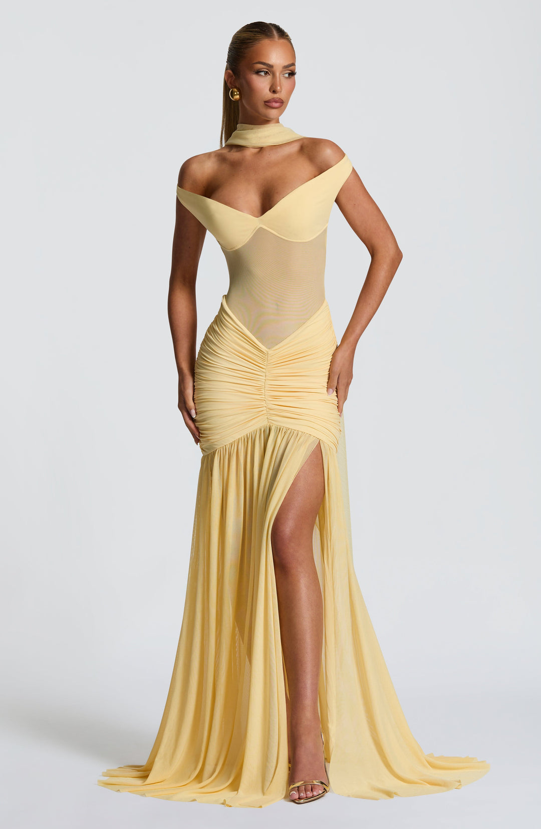 Sylarine – Bardotjurk met sheer details en split
